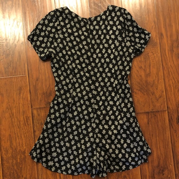 Lace-up Black Romper - Picture 3 of 10